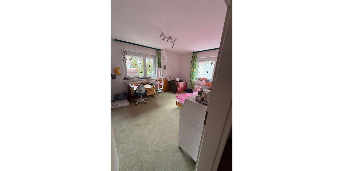 Doppelhaushälfte Wiesensteig - 7 Zimmer, 134 m&sup2;, 419.000&euro; | Angebot:25692829