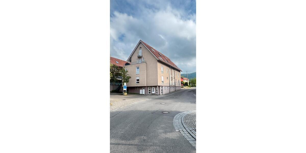 Etagenwohnung Nürtingen - 3.5 Zimmer, 72 m&sup2;, 900&euro; | Angebot:26681920