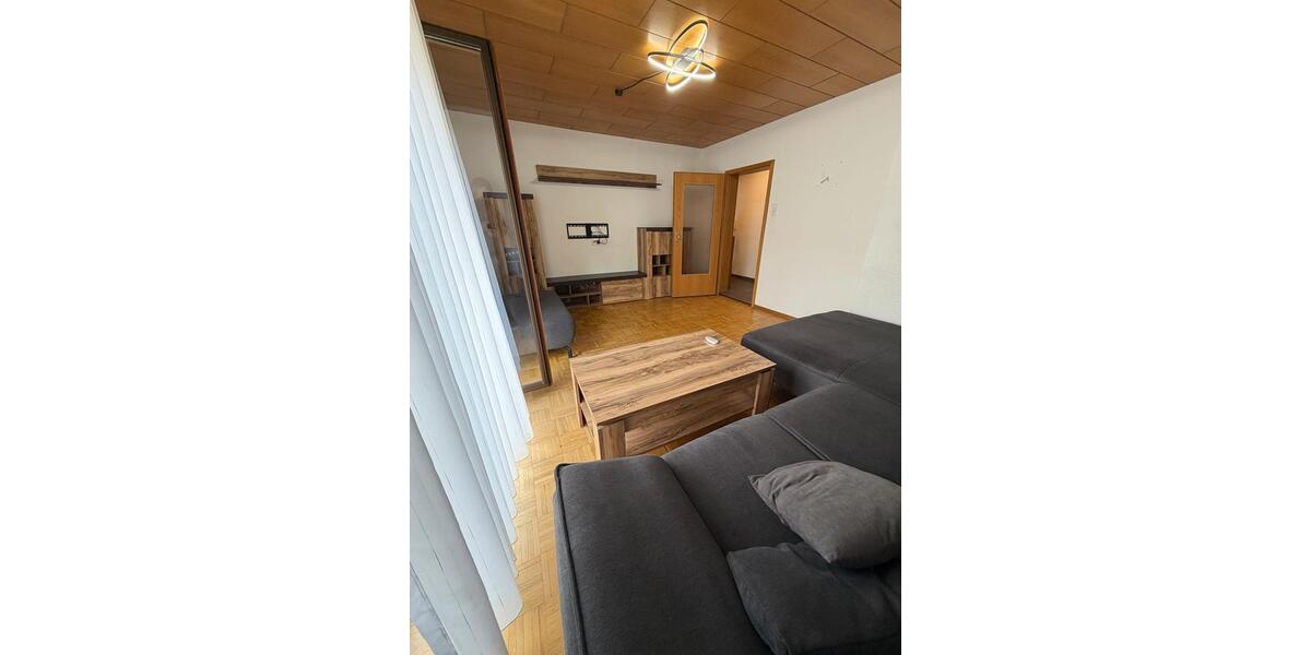 Etagenwohnung Esslingen am Neckar Pliensauvorstadt - 3 Zimmer, 57 m&sup2;, 1.400&euro; | Angebot:26615313