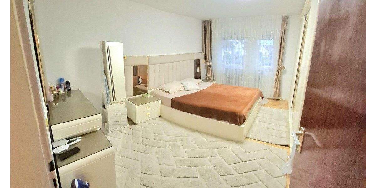 Etagenwohnung Winnenden - 4 Zimmer, 101 m&sup2;, 380.000&euro; | Angebot:25657602