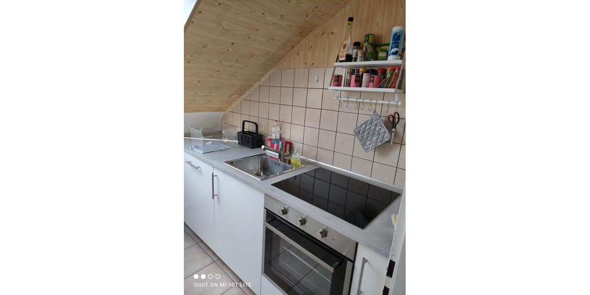 Dachgeschoßwohnung Gammelshausen - 4 Zimmer, 45 m&sup2;, 440&euro; | Angebot:27611697
