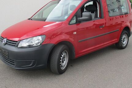 VW Caddy 130.727 km 7.500 &euro; Esslingen 73734