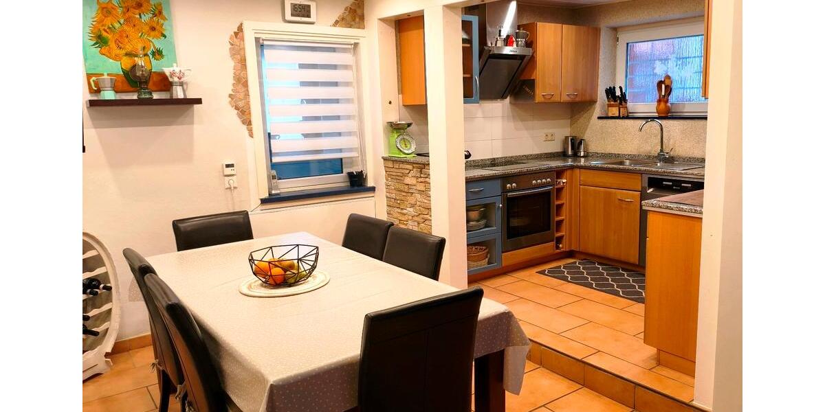 Einfamilienhaus Bad Urach - 6 Zimmer, 180 m&sup2;, 359.000&euro; | Angebot:25398135