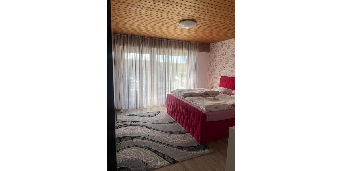 Doppelhaushälfte Nürtingen - 6 Zimmer, 160 m&sup2;, 550.000&euro; | Angebot:26074031