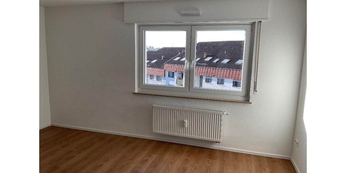 Etagenwohnung Esslingen am Neckar Oberesslingen - 3 Zimmer, 85 m&sup2;, 1.000&euro; | Angebot:26664685
