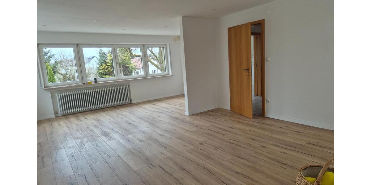 Einfamilienhaus Schorndorf - 6 Zimmer, 150 m&sup2;, 1.800&euro; | Angebot:25765684
