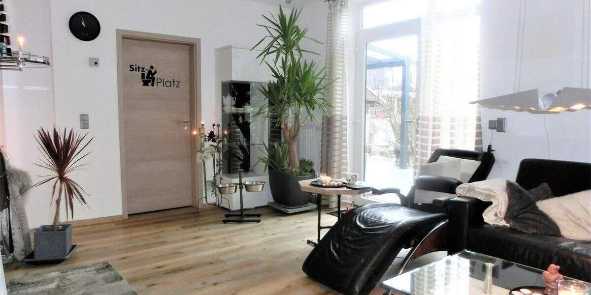 Einfamilienhaus Göppingen Jebenhausen - 6 Zimmer, 200 m&sup2;, 599.000&euro; | Angebot:25781198