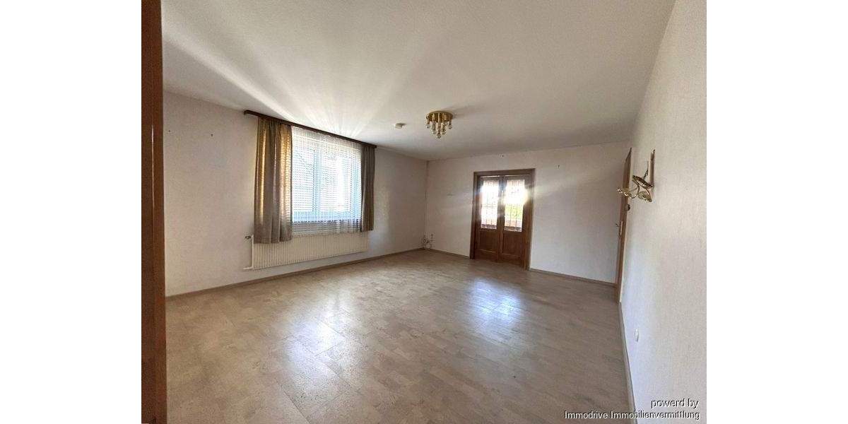 Etagenwohnung Laichingen-Feldstetten Feldstetten - 9 Zimmer, 168 m&sup2;, 249.000&euro; | Angebot:25672484