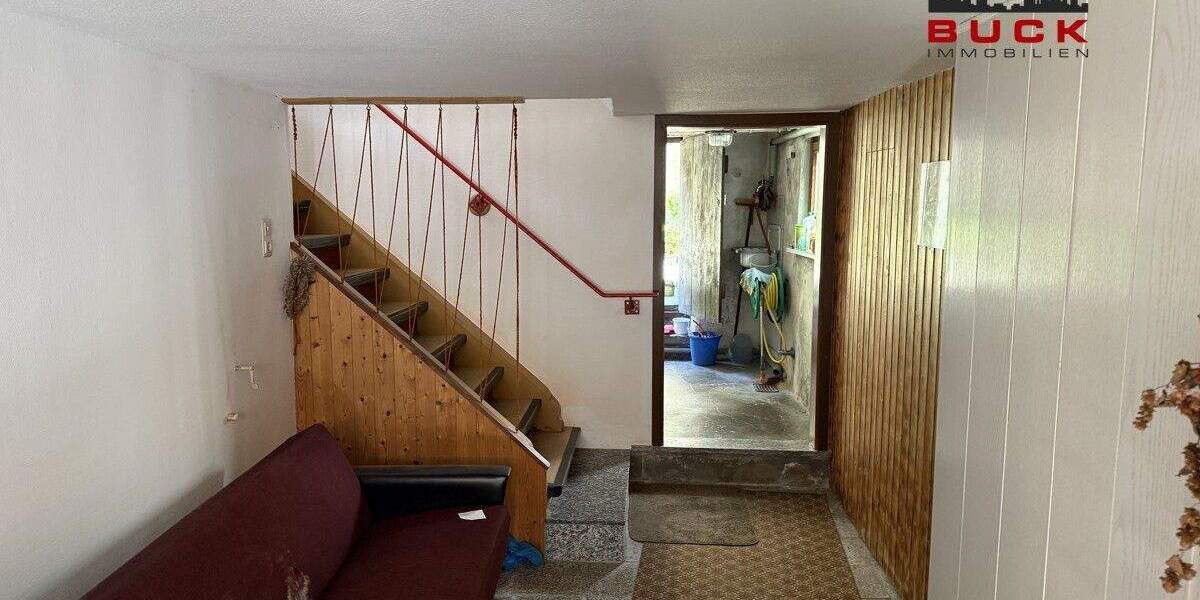 Einfamilienhaus Geislingen an der Steige Geislingen - 8 Zimmer, 133 m&sup2;, 180.000&euro; | Angebot:25696263