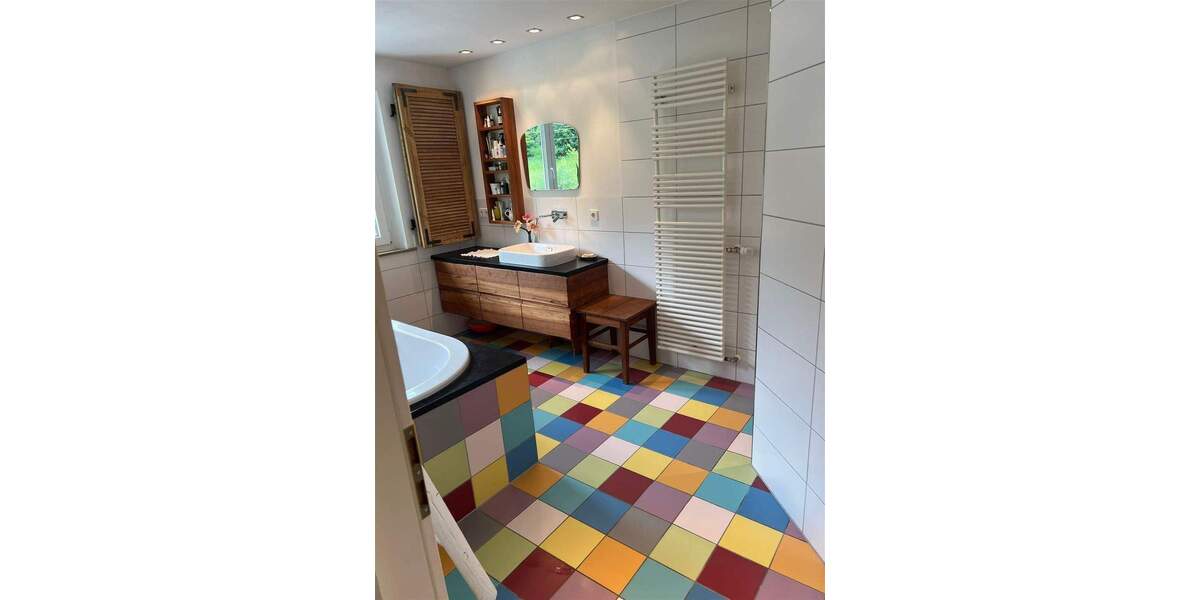 Doppelhaushälfte Wiesensteig - 7 Zimmer, 134 m&sup2;, 419.000&euro; | Angebot:25692829