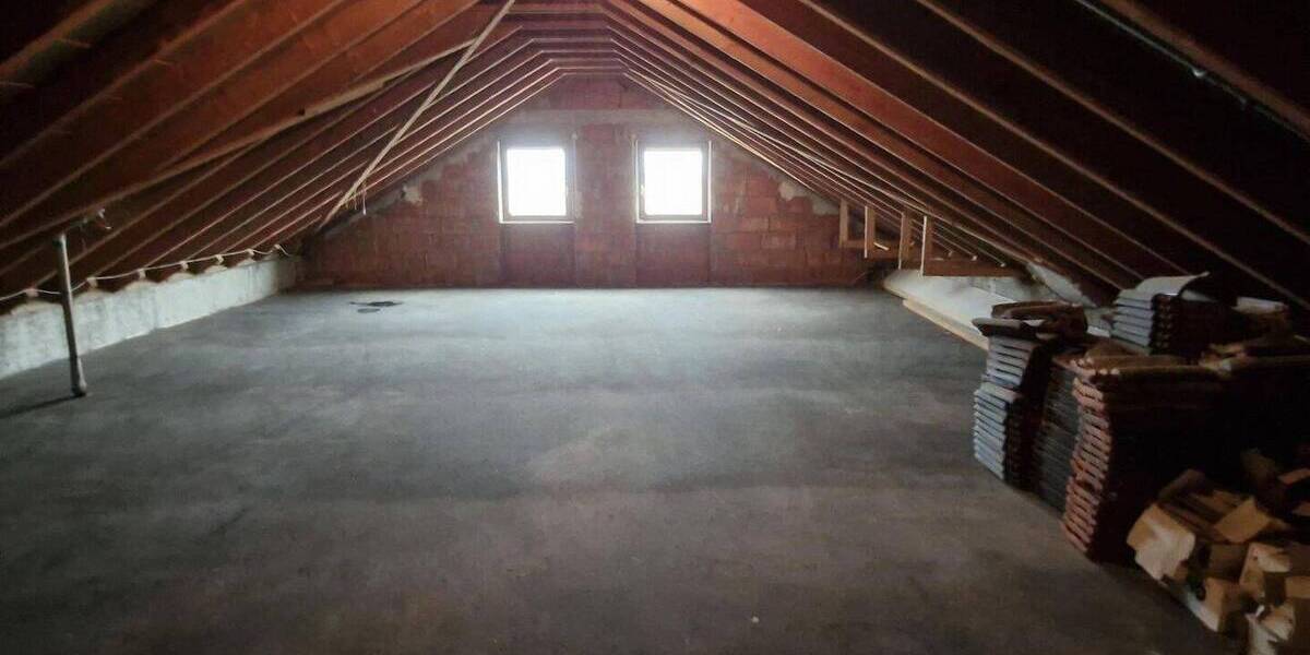 Einfamilienhaus Nürtingen Raidwangen - 9 Zimmer, 213 m&sup2;, 649.000&euro; | Angebot:25707777