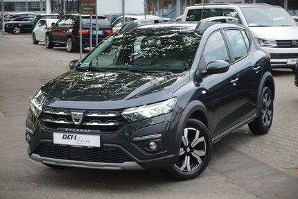 Dacia Sandero 25.000 km 13.990 &euro; Göppingen 73037