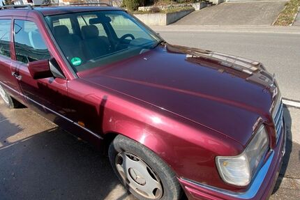 Mercedes-Benz 200 256.454 km 1.800 &euro; Holzmaden 73271