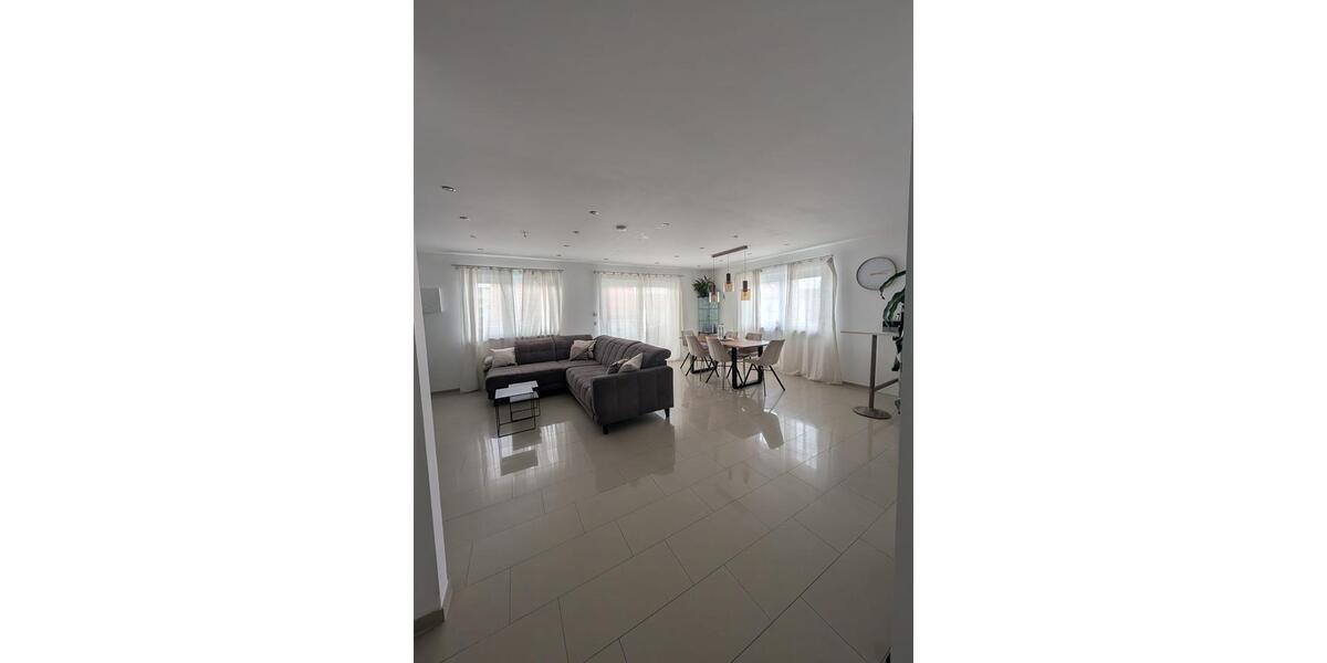 Etagenwohnung Göppingen - 3 Zimmer, 105 m&sup2;, 1.350&euro; | Angebot:25457016