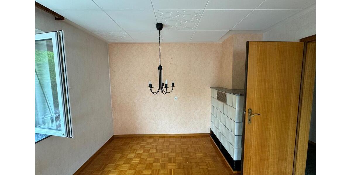Mehrfamilienhaus, Wohnhaus Schwäbisch Gmünd Bargau - 9 Zimmer, 189 m&sup2;, 279.000&euro; | Angebot:26358257
