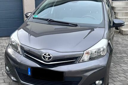 Toyota Yaris 51.000 km 8.600 &euro; Aichwald 73773