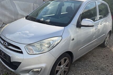 Hyundai i10 243.000 km 1.750 &euro; Winnenden 71364