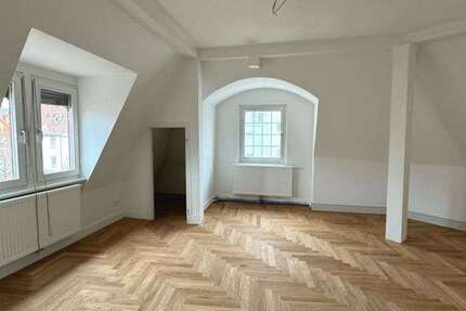 Wohnung Esslingen Oberesslingen - 4 Zimmer, 97 m&sup2;, 1.490&euro; | Angebot:25198382