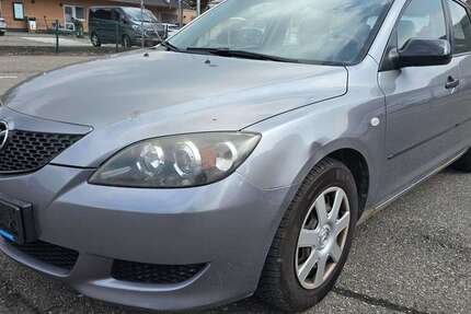 Mazda 3 221.723 km 999 &euro; Eislingen /Fils 73054