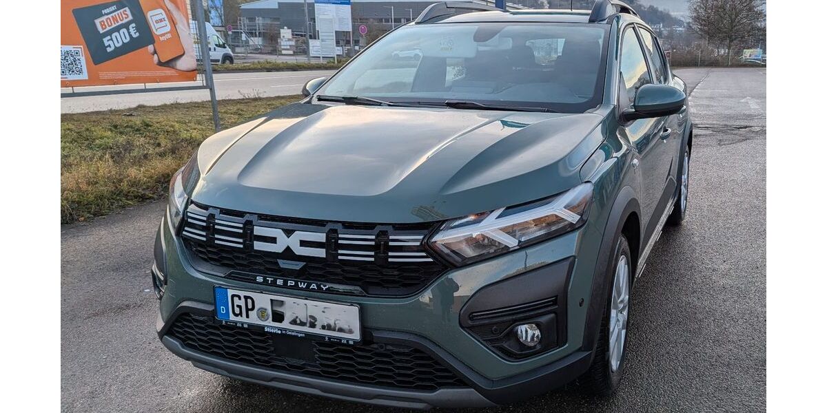 Dacia Sandero 7.170 km 15.490 &euro; Geislingen 73312