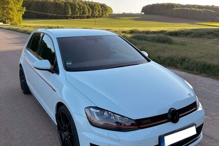 VW Golf 51.194 km 18.800 &euro; Lonsee 89173