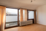 Sonnige Dachgeschoss-Oase mit PV-Anlage und Balkon - Etagenwohnung Schorndorf | Angebot:26548615