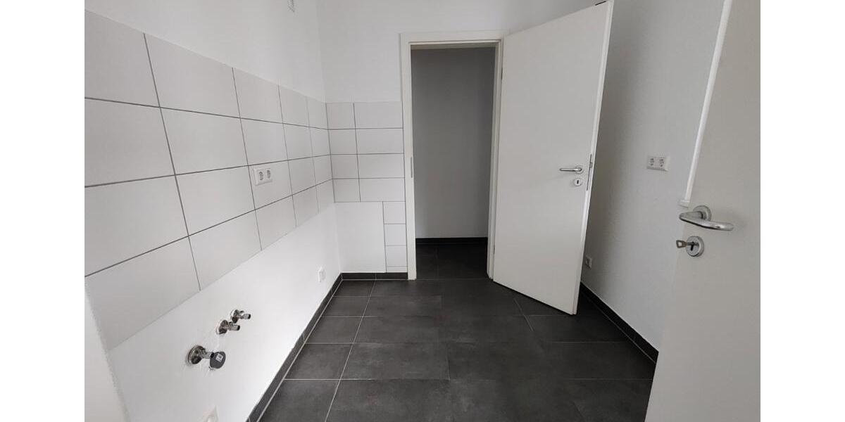 Erdgeschoßwohnung Esslingen am Neckar Hegensberg - 4 Zimmer, 92 m&sup2;, 1.174&euro; | Angebot:26664680