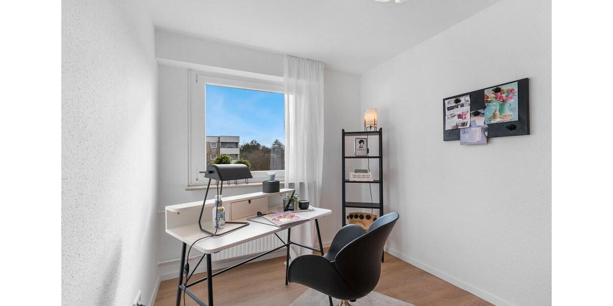 Dachgeschoßwohnung Esslingen am Neckar - 3 Zimmer, 72 m&sup2;, 1.200&euro; | Angebot:27583940