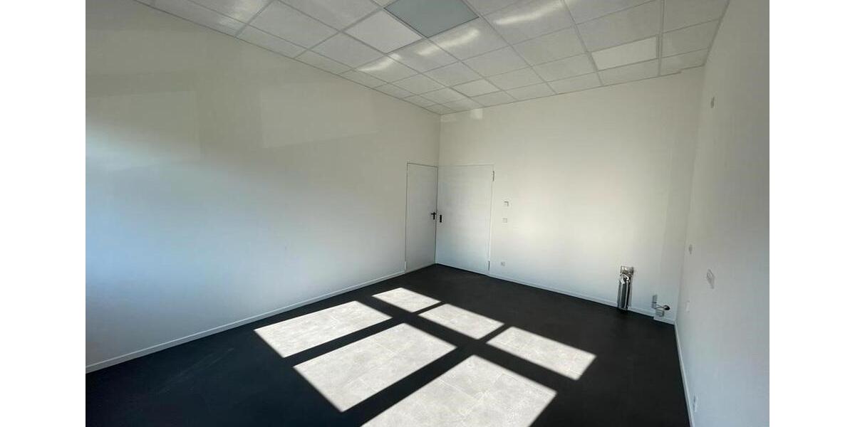 Gewerbeobjekt Göppingen Bruckwasen - 3.500&euro; | Angebot:26635211