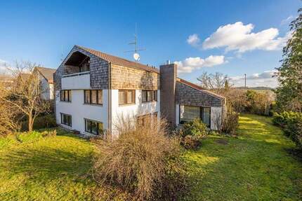 Haus Nürtingen - 7 Zimmer, 282 m&sup2;, 949.000&euro; | Angebot:25669340