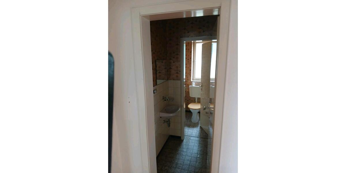 Etagenwohnung Rechberghausen - 4 Zimmer, 108 m&sup2;, 285.000&euro; | Angebot:27092128