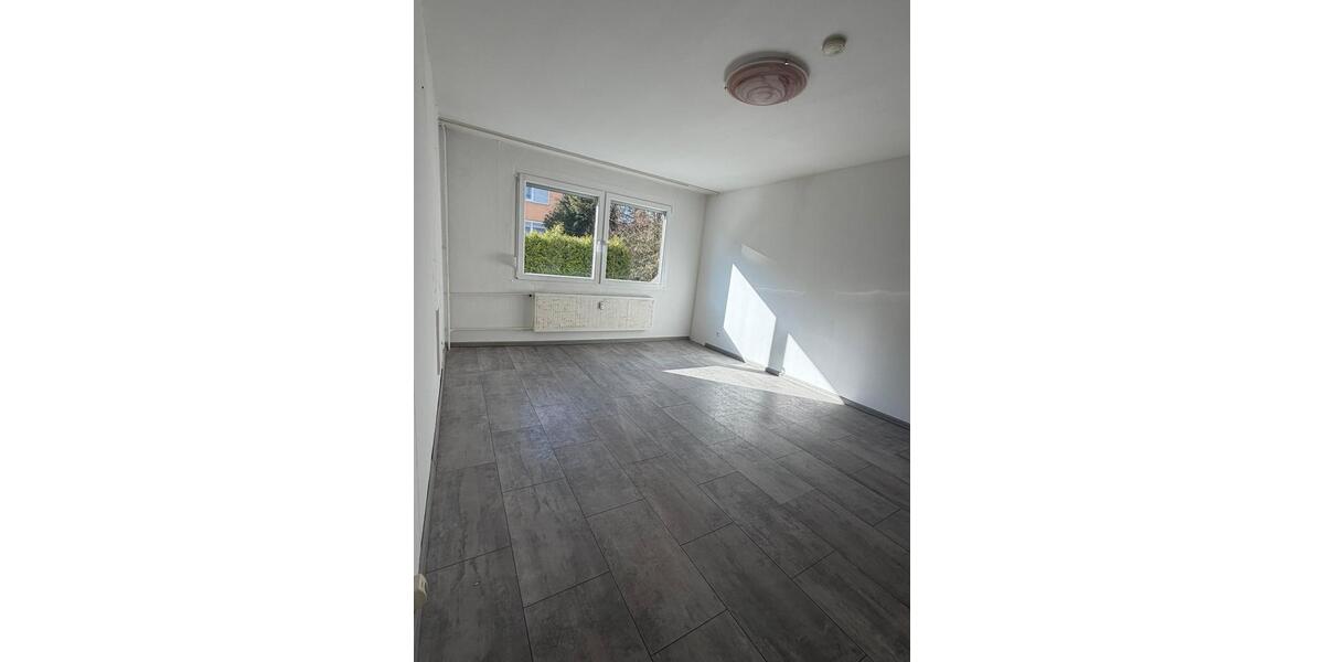 Etagenwohnung Göppingen Bruckwasen - 3 Zimmer, 66 m&sup2;, 600&euro; | Angebot:25638375
