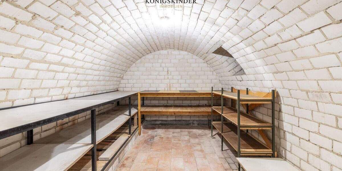 Mehrfamilienhaus, Wohnhaus Erkenbrechtsweiler - 9 Zimmer, 182 m&sup2;, 445.000&euro; | Angebot:25772704