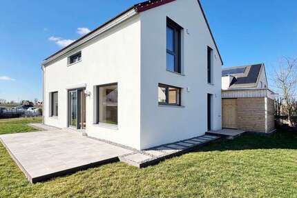Haus Köngen - 4 Zimmer, 138 m&sup2;, 2.220&euro; | Angebot:25993403