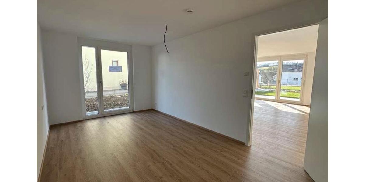 Erdgeschoßwohnung Kirchheim unter Teck - 2.5 Zimmer, 66 m&sup2;, 1.350&euro; | Angebot:25332671