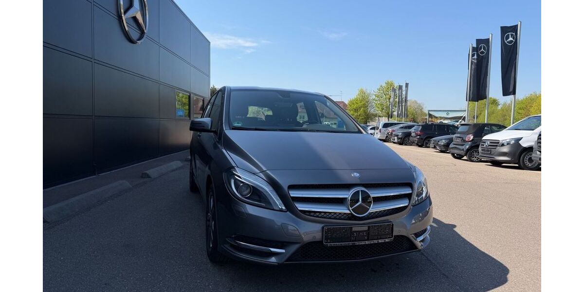 Mercedes-Benz B 200 48.593 km 14.799 &euro; Uhingen 73066
