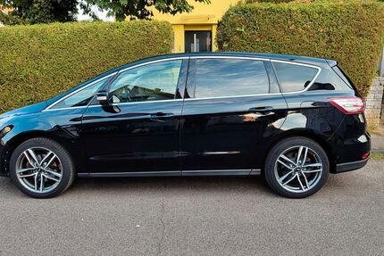 Ford S-Max 87.000 km 19.700 &euro; Eislingen 73054
