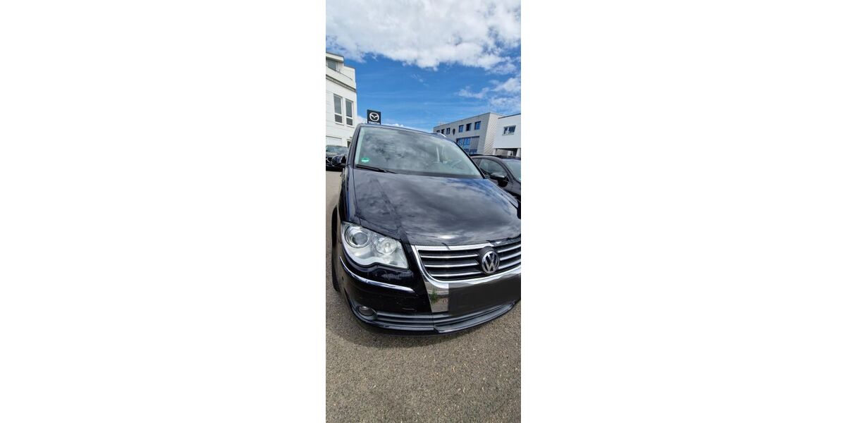 VW Touran 219.000 km 5.650 &euro; Esslingen 73732