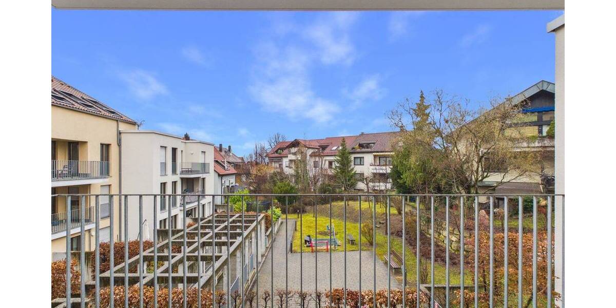 Etagenwohnung Fellbach - 3 Zimmer, 109 m&sup2;, 1.610&euro; | Angebot:25929262