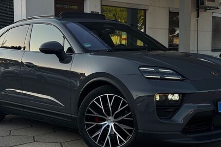 Porsche Macan 14.800 km 93.900 &euro; Unterensingen / bei Stuttgart 72669