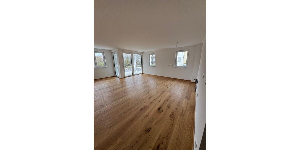 Etagenwohnung Plüderhausen - 4 Zimmer, 106 m&sup2;, 1.300&euro; | Angebot:25234405