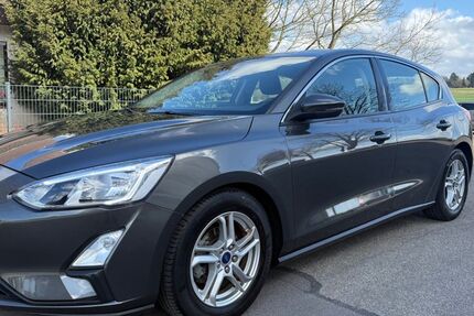 Ford Focus 59.000 km 13.999 &euro; Fellbach 70736