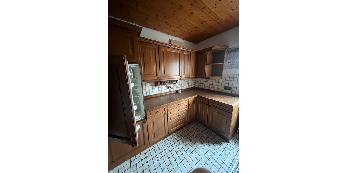 Etagenwohnung Bad Urach - 3 Zimmer, 100 m&sup2;, 1.100&euro; | Angebot:24782140