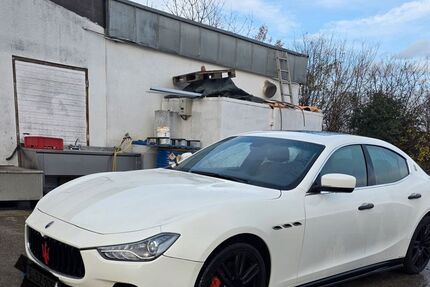 Maserati Ghibli 99.985 km 21.500 &euro; Winnenden 71364