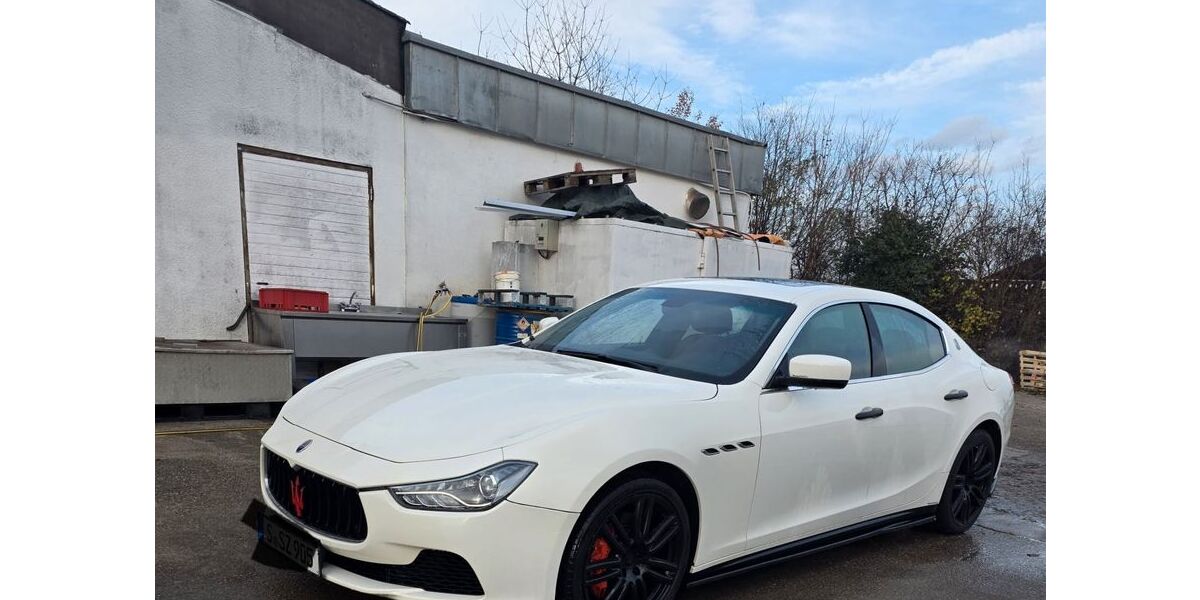 Maserati Ghibli 99.985 km 21.500 &euro; Winnenden 71364