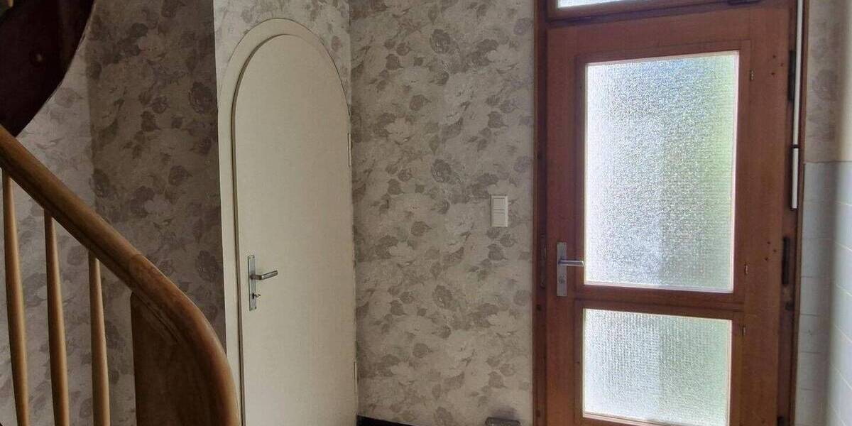 Einfamilienhaus Börtlingen - 9 Zimmer, 227 m&sup2;, 385.000&euro; | Angebot:25802742