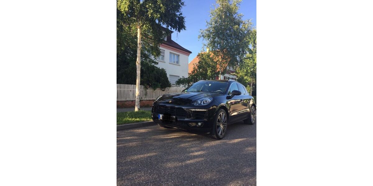 Porsche Macan 152.300 km 29.900 &euro; Plochingen 73207