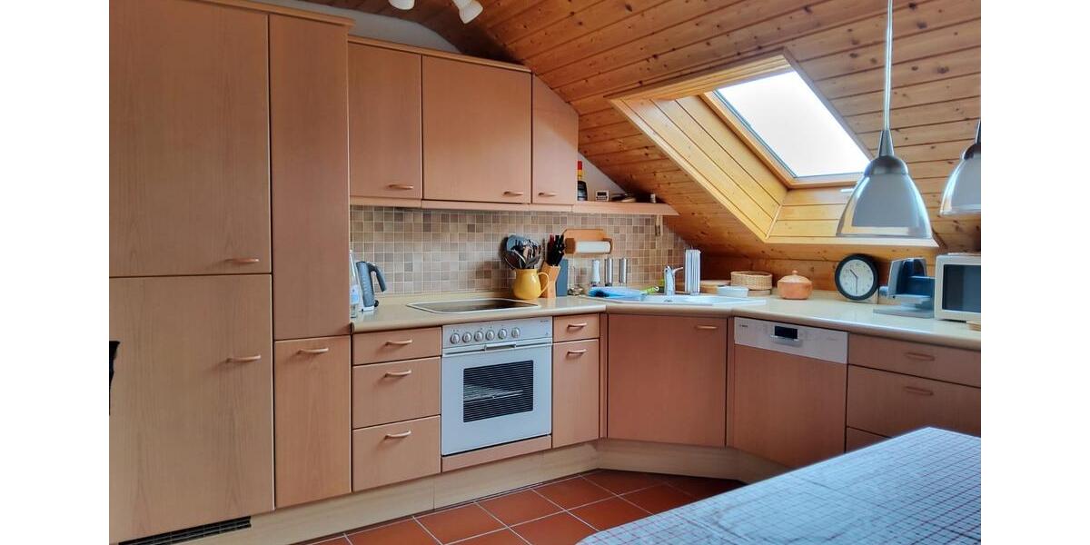 Dachgeschoßwohnung Bad Boll - 3 Zimmer, 76 m&sup2;, 325.000&euro; | Angebot:26073214