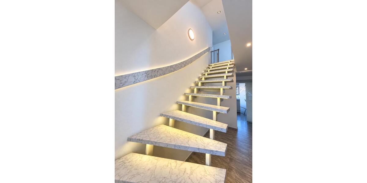 Doppelhaushälfte Schwaikheim - 8 Zimmer, 160 m&sup2;, 669.000&euro; | Angebot:27598082