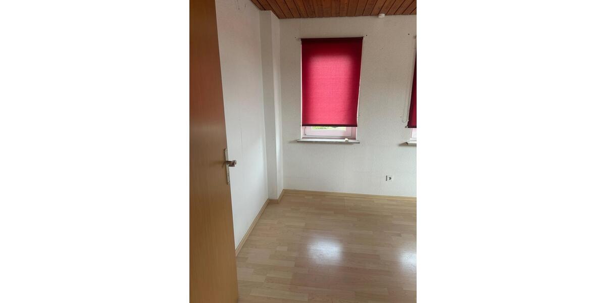 Etagenwohnung Schwäbisch Gmünd Bargau - 3.5 Zimmer, 80 m&sup2;, 860&euro; | Angebot:26134766